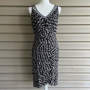 •Adrianna Papell• Fitted Occasion Dress with Mesh Inserts - Size 4